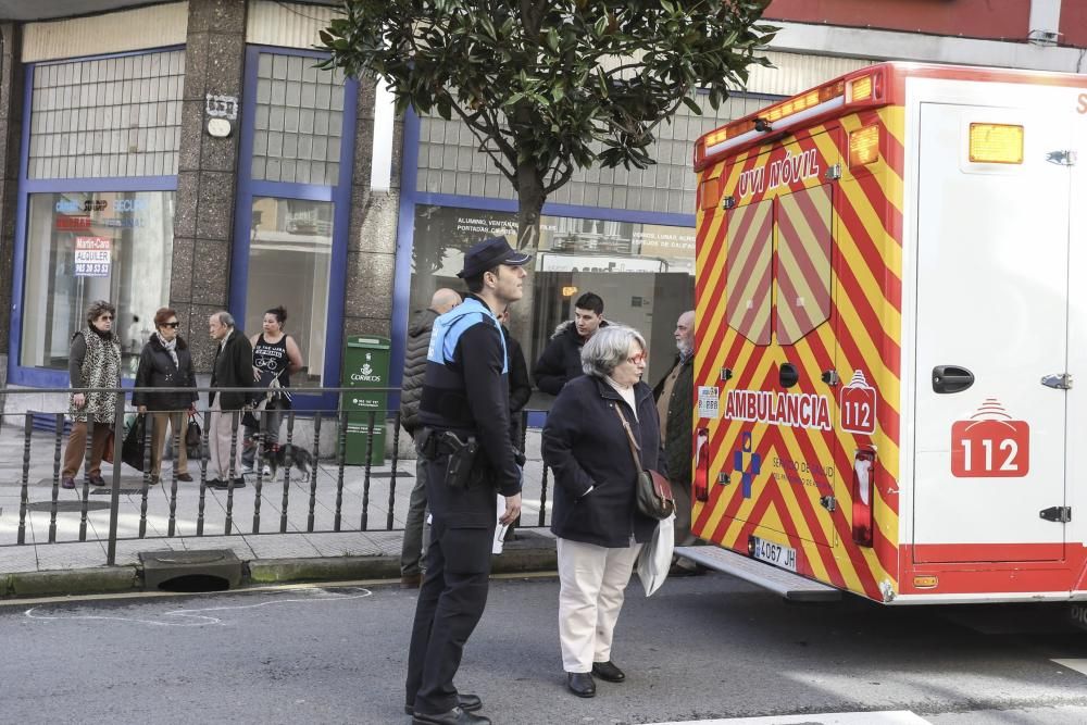 Herida una sexagenaria atropellada en Oviedo