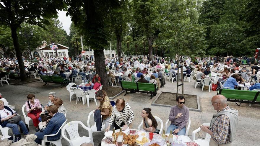 Oviedo refuerza los horarios de TUA por el Martes de Campo: estas son las líneas beneficiadas
