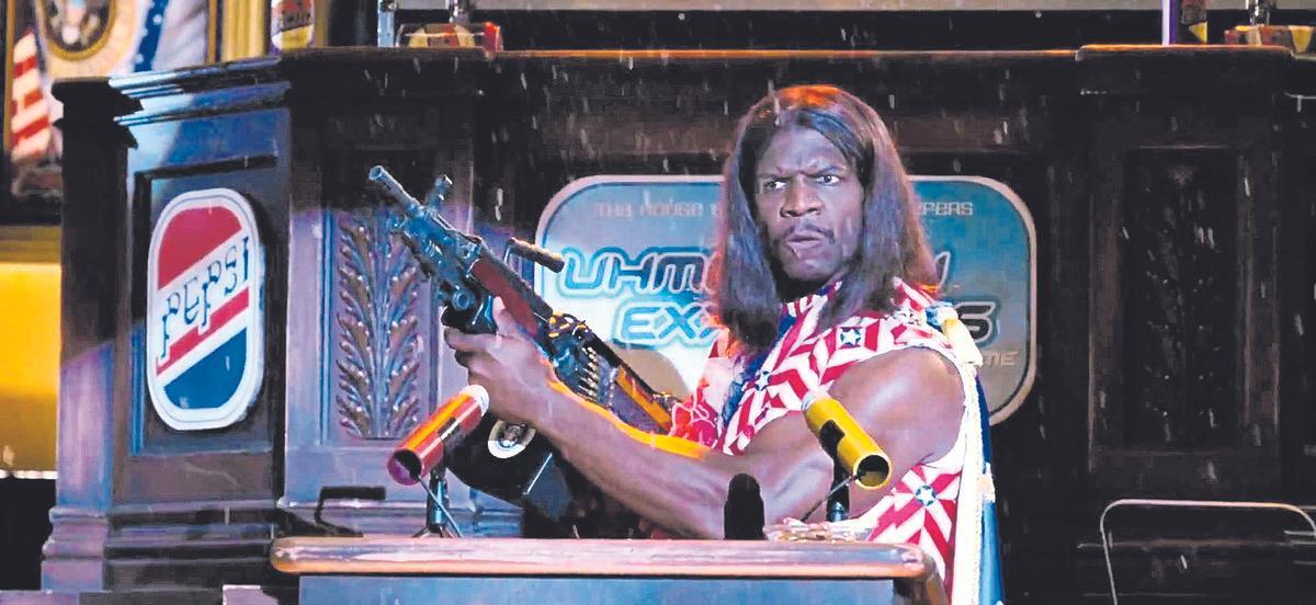 El actor Terry Crews, caracterizado como el presidente Camacho, en un fotograma del filme ‘Idiocracy’.