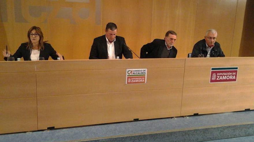 Martín Pozo, Faúndez, Alejo y Hernández en el Consejo de Alcaldes
