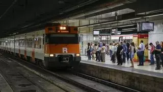 Adjudicadas las obras para instalar dos ascensores y conectar tren con metro en la estación de Sants