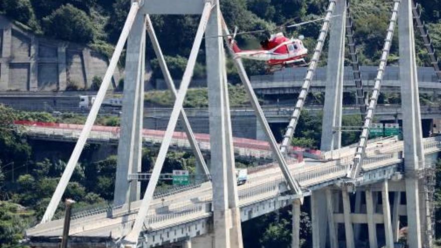 El pont ensorrat a Gènova, en una foto d&#039;arxiu