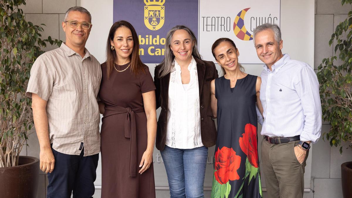 De izquierda a derecha, Quino Falero, Guacimara Medina, Laura Vega, Vanessa Medina y Manuel Pineda.
