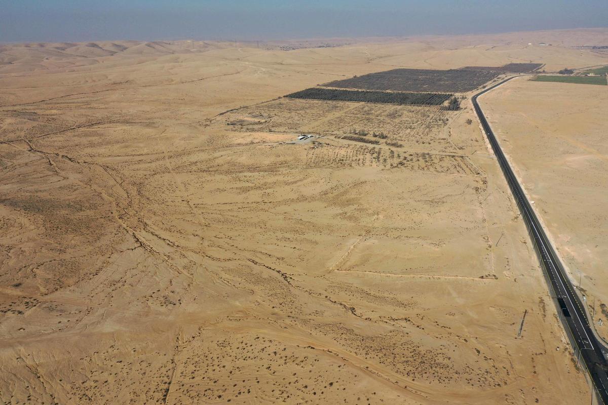 Vista aérea de la región de Dimona, en el desierto del Neguev, en el sur de Israel.