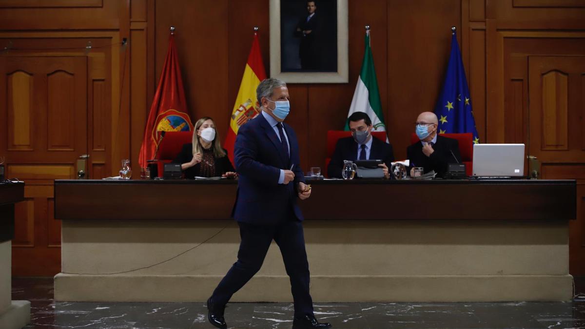 Salvador Fuentes, teniente de alcalde de Hacienda, hoy en el salón de plenos.