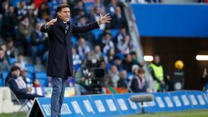 Diego Alonso reacciona durante el partido ante la Real Sociedad