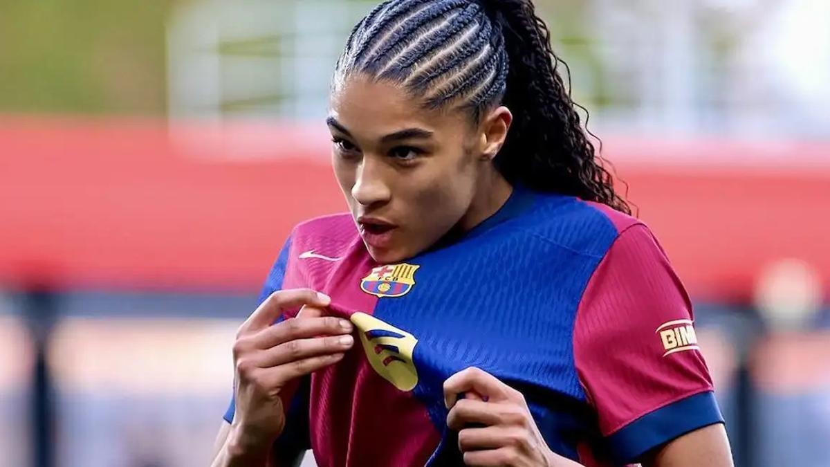 Sydney Schertenleib celebrando un gol con el Barça.