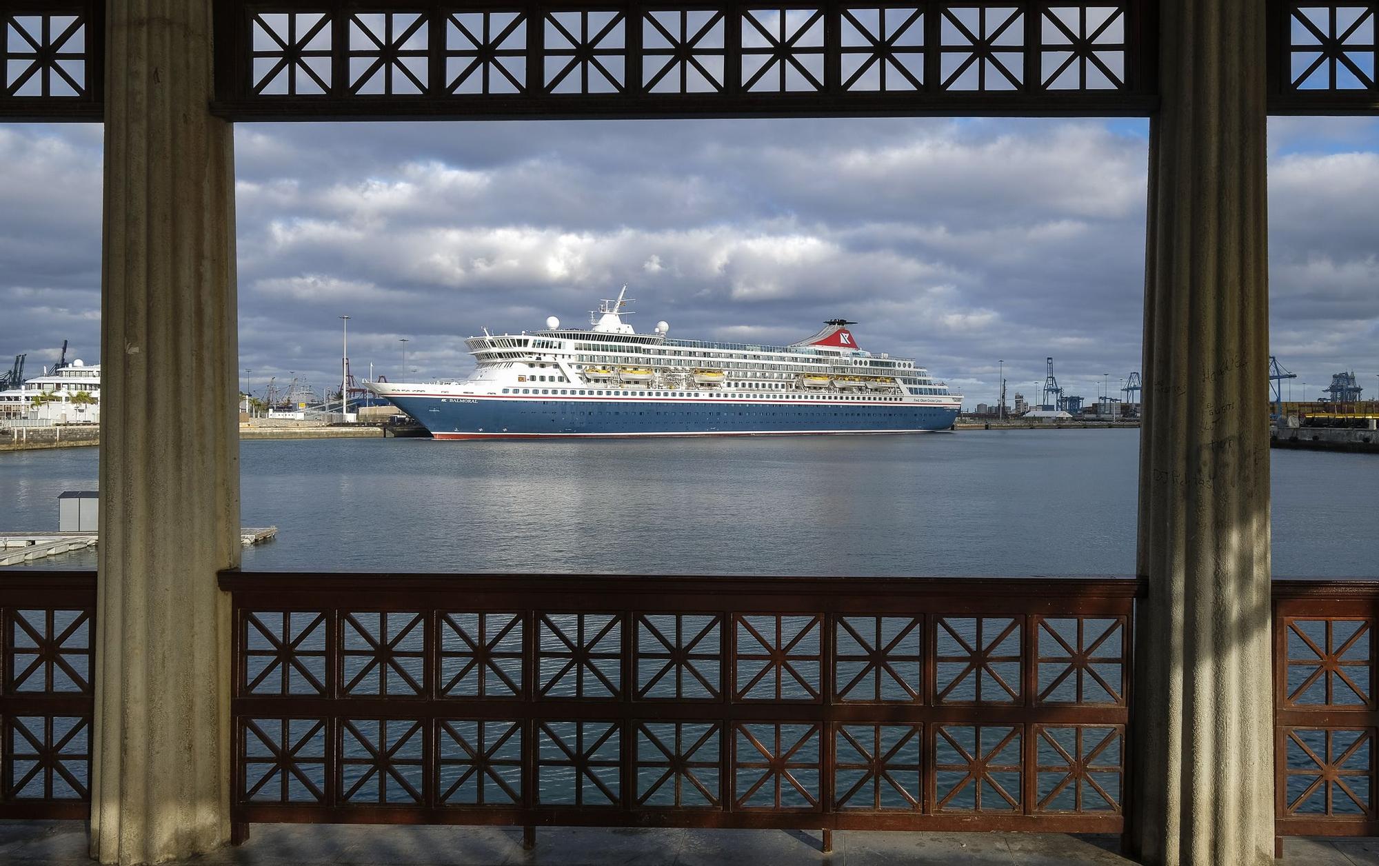 Crucero 'Balmoral' en el Muelle de Santa Catalina