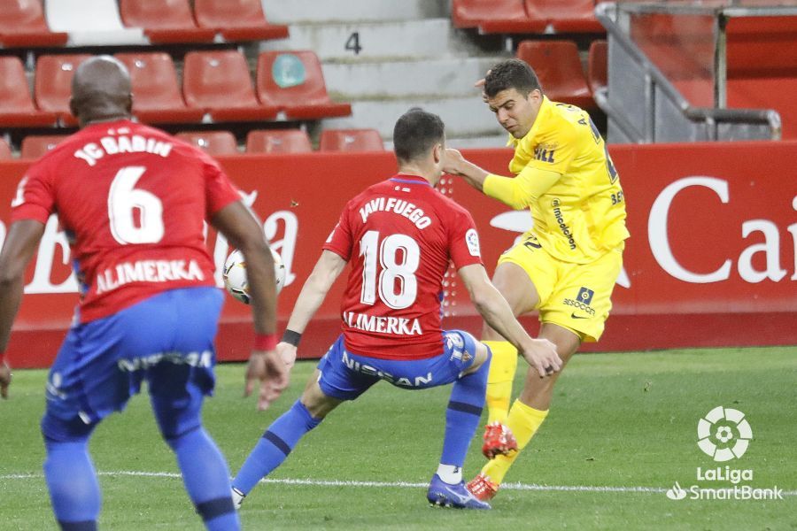 Partido de la Liga Smartbank entre el Sporting y el Málaga CF