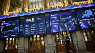 El Ibex 35 se deja un 1,9% en la semana pero salva los 13.000 puntos