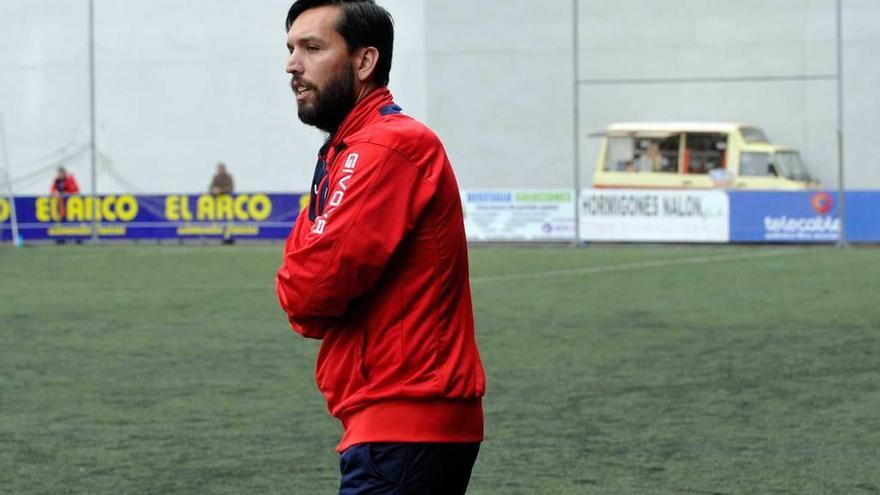 Hernán Pérez, durante un partido del Langreo.