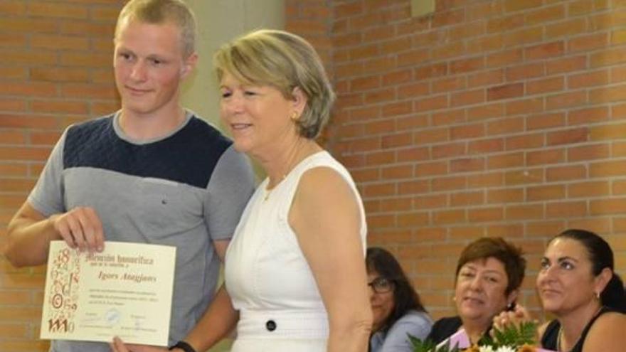 Clausura y premios a los mejores alumnos  en el IES Les Dunes