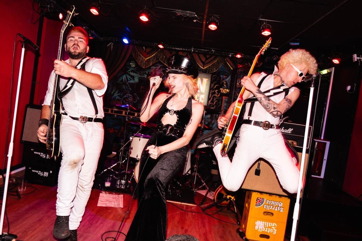 Deaf Devils en concierto.