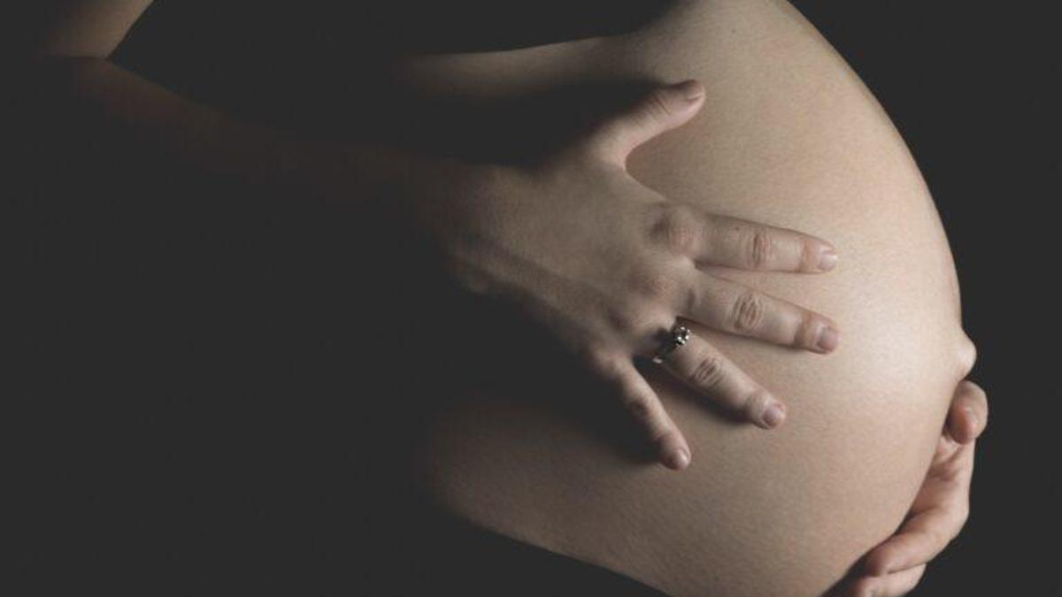 Imagen de una mujer embarazada.