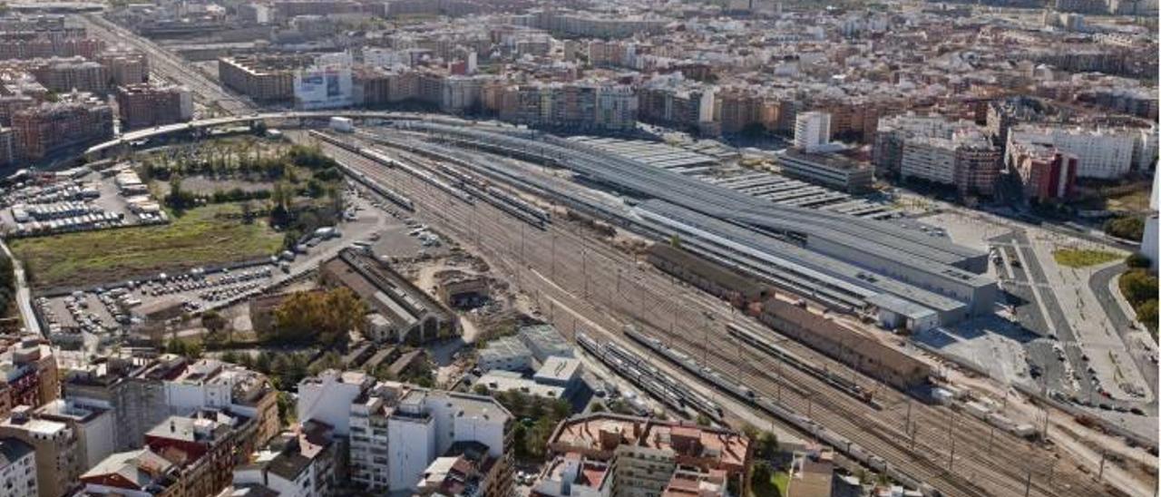 Fomento bloquea la Estación Central pero licita por 650 millones la Sagrera