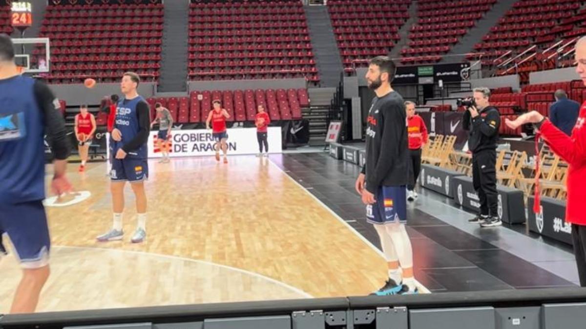 Ricky junto a Parra en el entreno de 'La Familia'