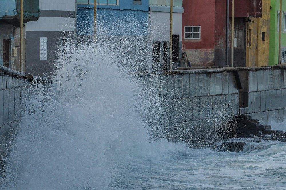 Oleaje en Las Canteras