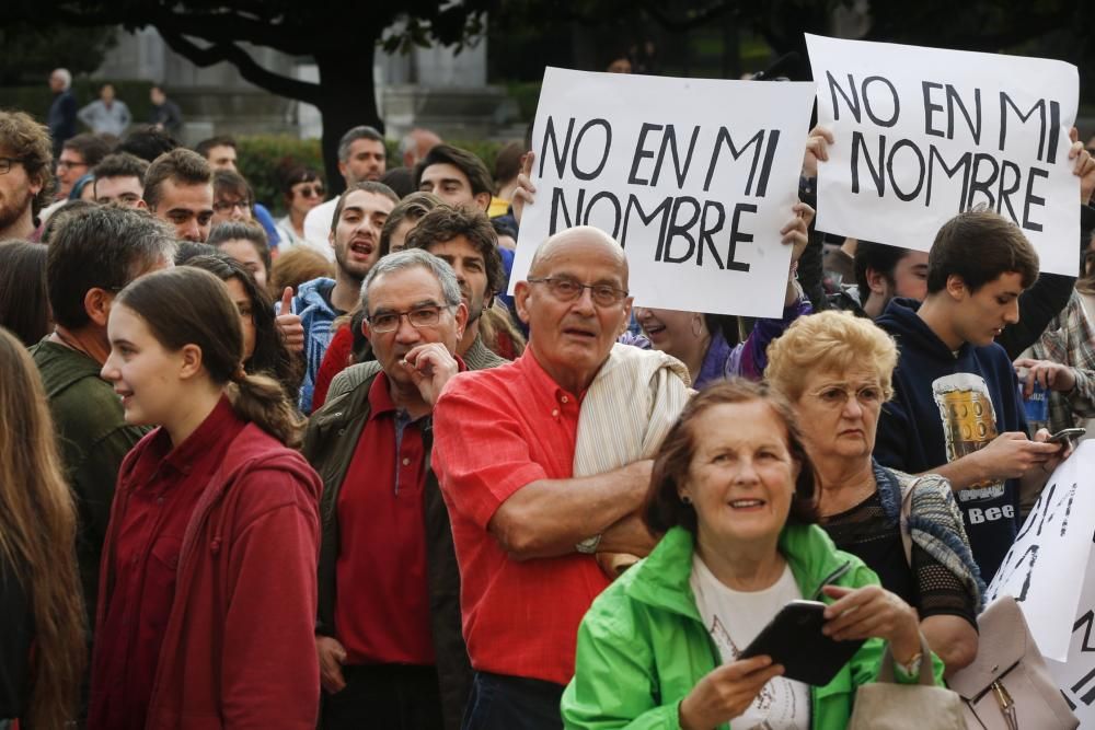 Manifestación en Oviedo de solidaridad con Cataluña