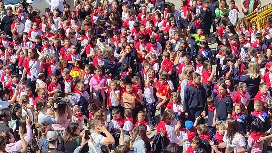 GALERÍA | El colegio Virgen de la Vega de Benavente honra a la patrona