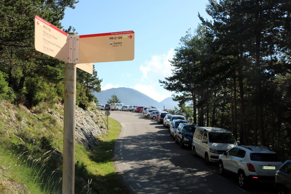 L'aparcament del Mirador de Gresolet.