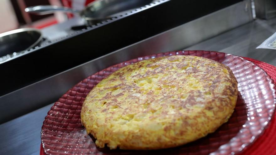 El truco para evitar que la tortilla de patata se pegue a la sartén