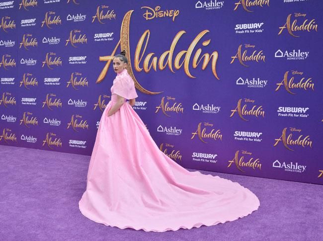 Naomi Scott en el estreno mundial de 'Aladdín'