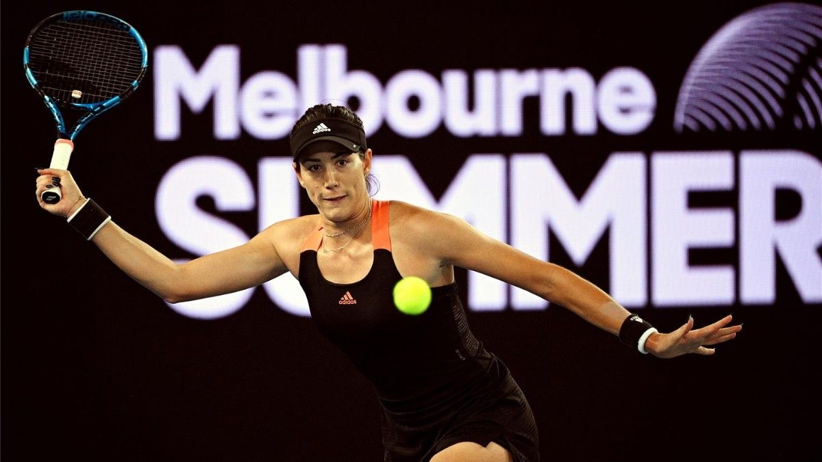 Garbiñe Muguruza, durante un punto con la norteamericana Sofia Kenin en el Melbourne Park