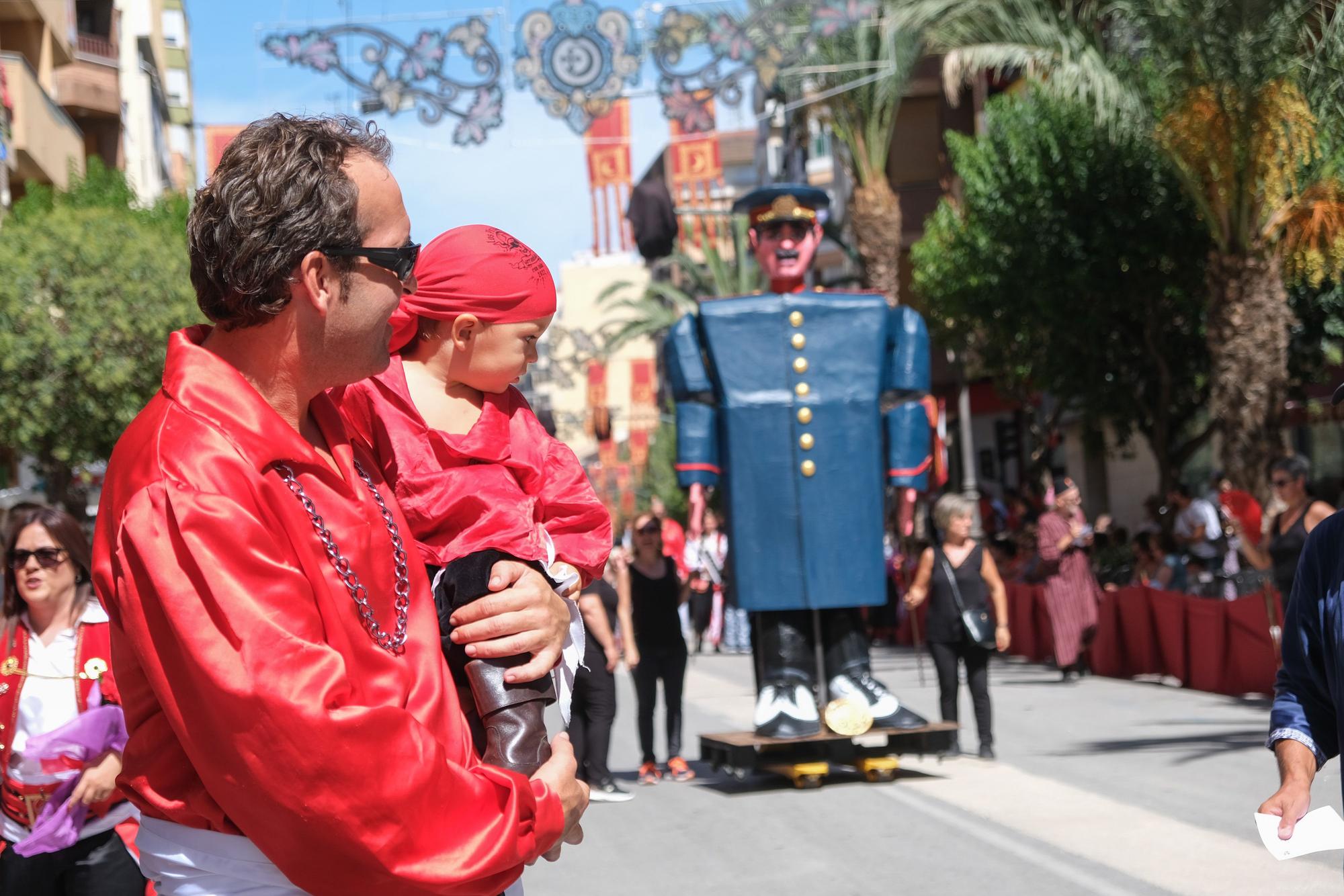 Ofrenda a la patrona de los Moros y Cristianos de Villena