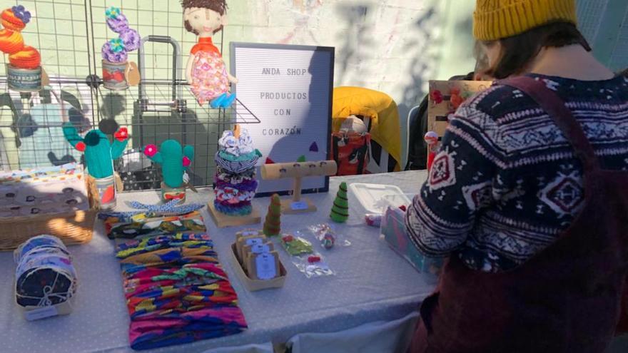 Mercadillo benéfico en San Vicente.