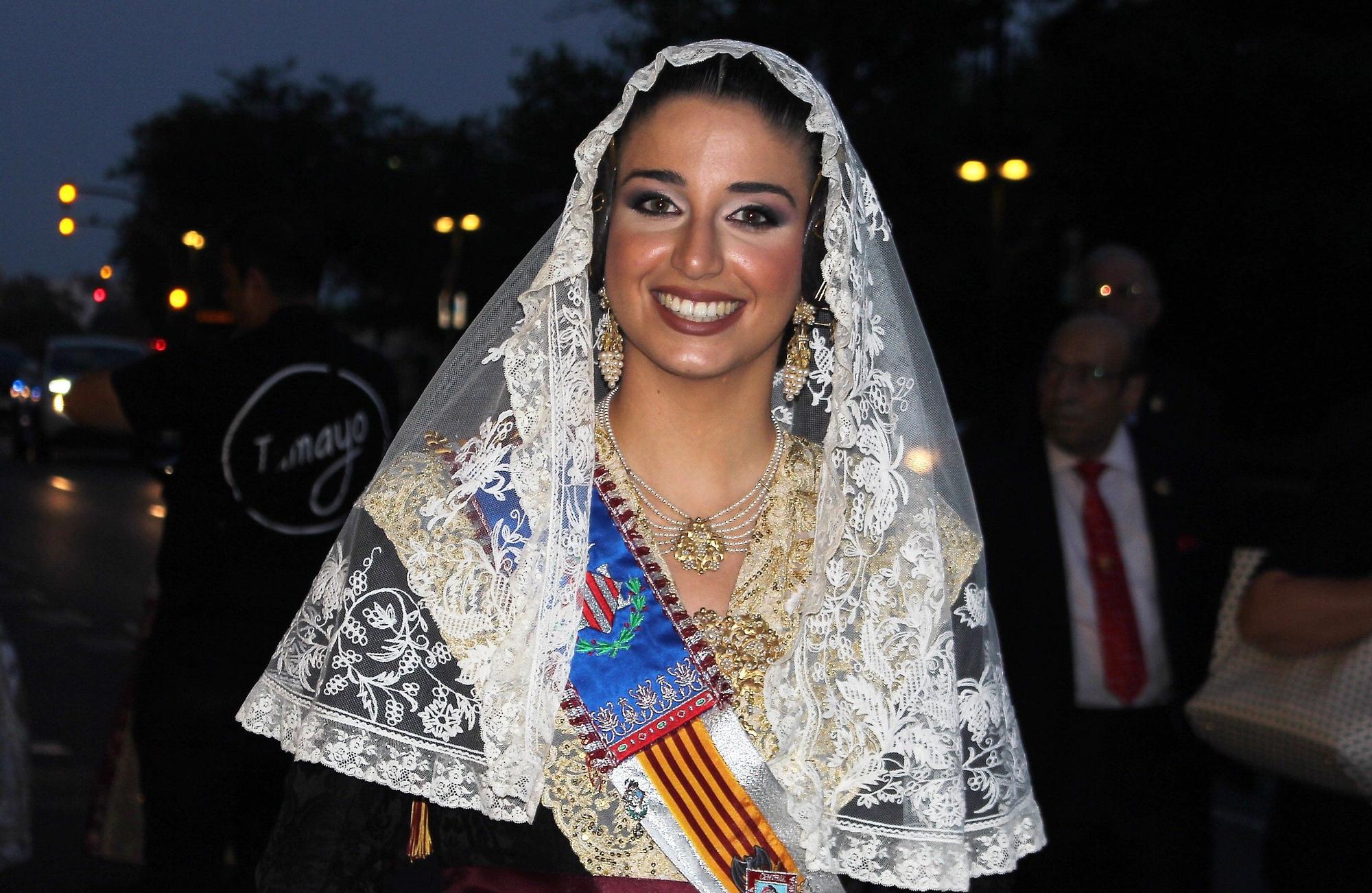 Carmen, Nerea, las cortes y las fallas de Zaidía acompañan al Cristo de la Fe