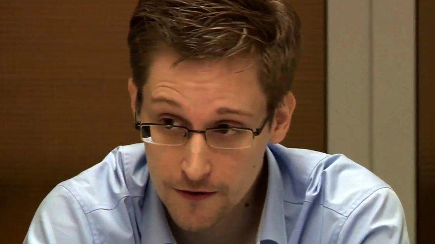 EEUU condena a Edward Snowden a pagar 4,2 millones de euros