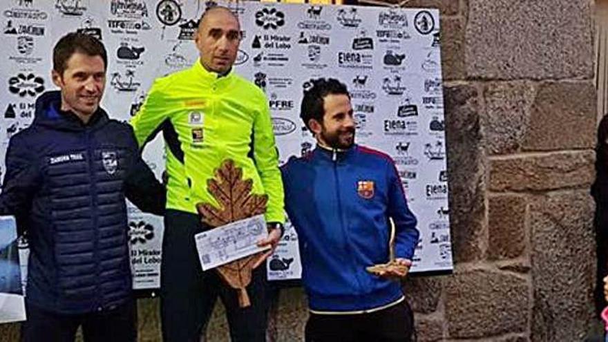 El podio masculino de la San Silvestre de Codesal.