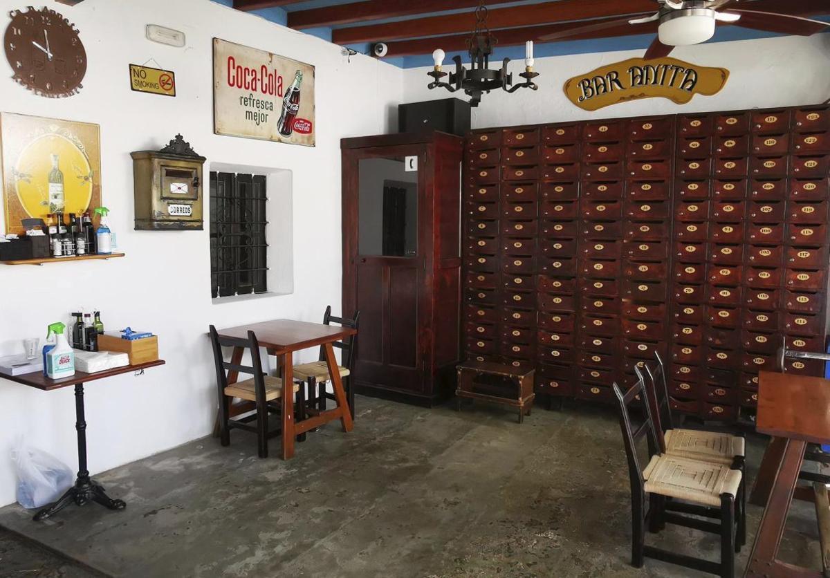 Inside, the bar keeps details from another era, including the old post boxes. | BAR ANITA