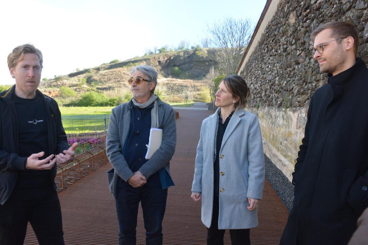 Visita institucional a les obres acabades de millora de l’accés a Sant Francesc, a Olot