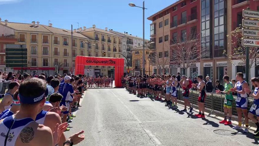 Pasillo a las mujeres en el Duatón de Caravaca por el Día Internacional de la Mujer