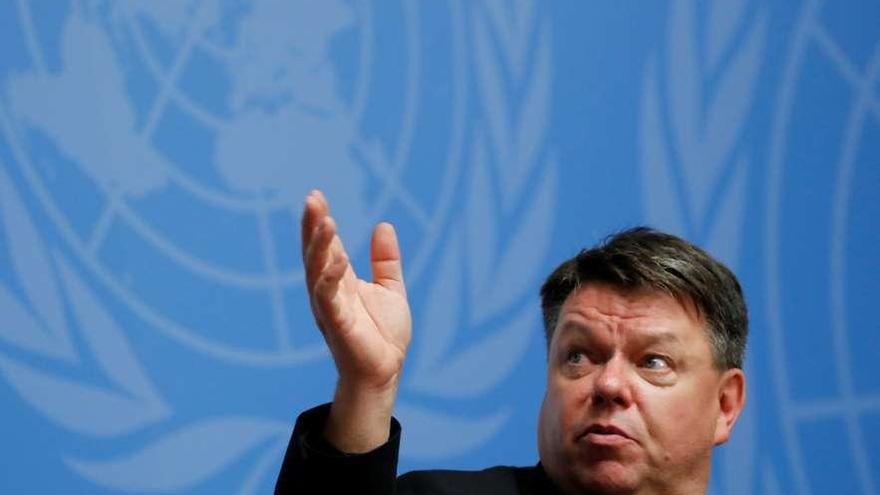 El director de la Organización Meteorológica Mundial (OMM), Petteri Taalas, comentando el informe del IPCC. // Reuters