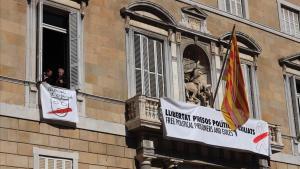 zentauroepp47437906 dos pancartas nuevas190321104802