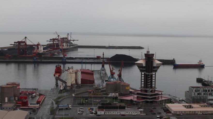 El puerto de El Musel, en Gijón.