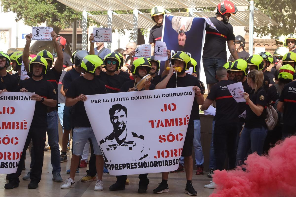 Protesta en Las Aulas.