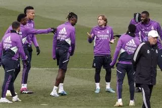 El centro del campo infinito del Real Madrid: Kroos, Modric, Valverde, Tchouaméni, Camavinga y Ceballos