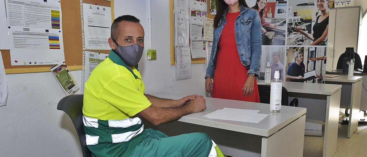 Cecilia Herrera y Marco Antonio Noda en la Fundación Adsis.