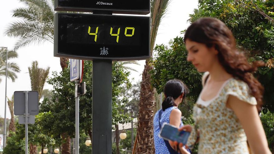 Así se sobrevive al calor en Córdoba según ChatGPT: “Adáptate al ritmo local…”