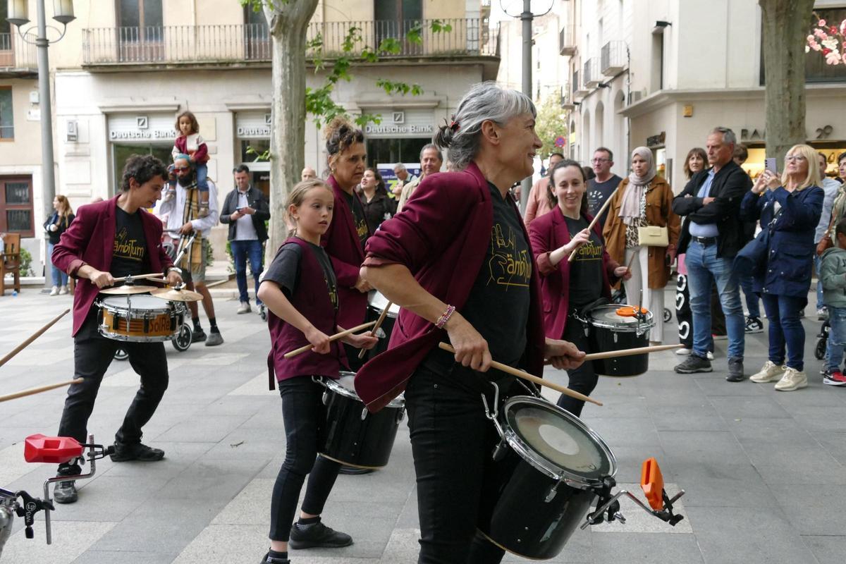 EN IMATGES | La tercera edició del Tramuntakada Festival fa vibrar el centre de Figueres