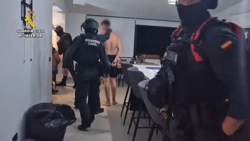Cae en Tenerife una red con 13 toneladas de ‘gas de la risa’
