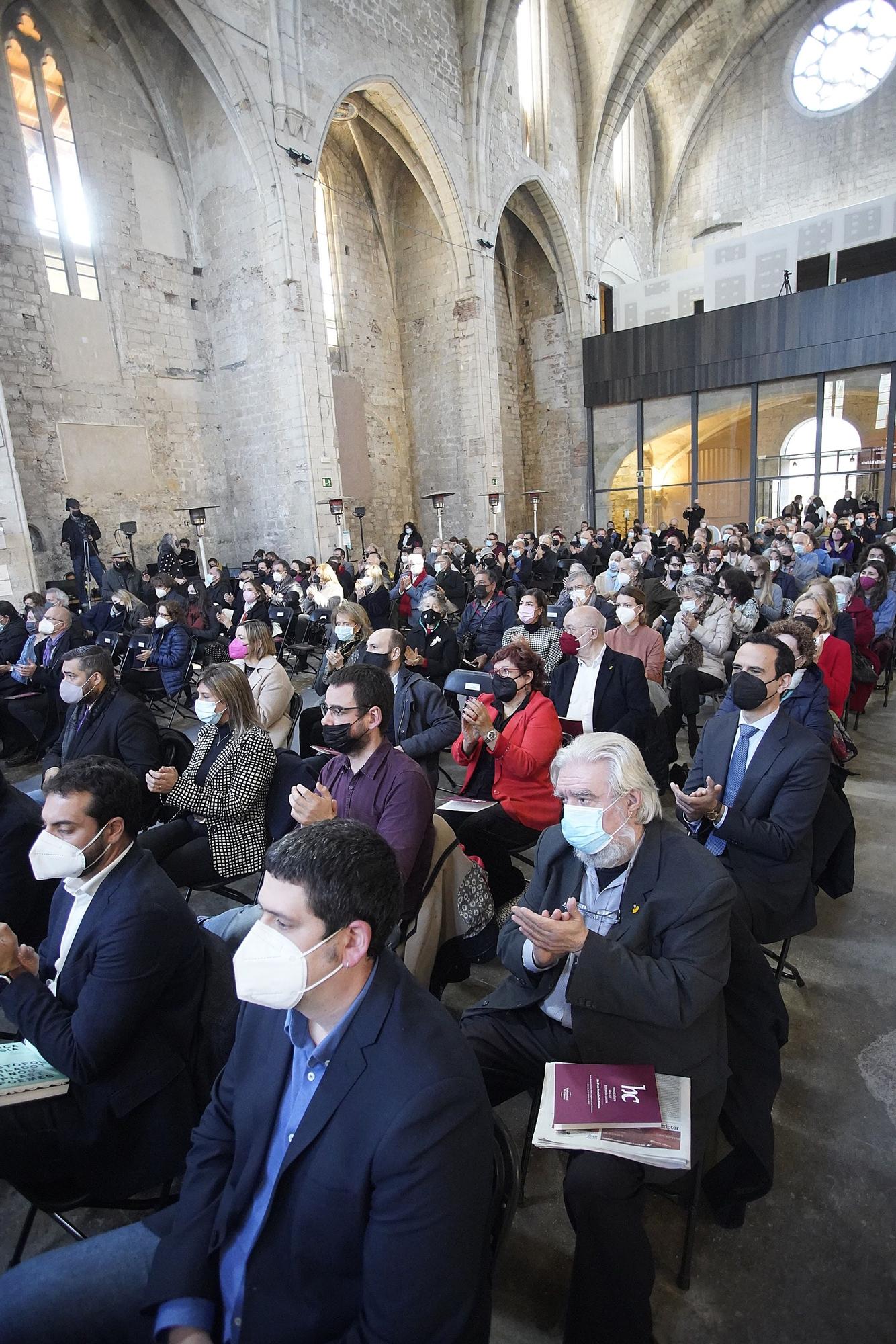 Pere Portabella entra al claustre de la UdG esborrant la frontera entre cultura i política