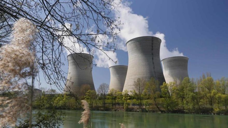 Imagen del exterior de una central nuclear francesa.