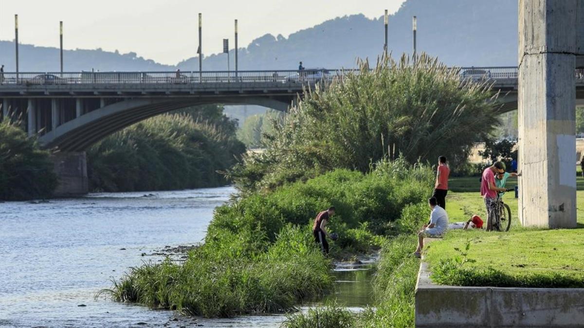 El río Besòs a su paso por Santa Coloma de Gramenet.