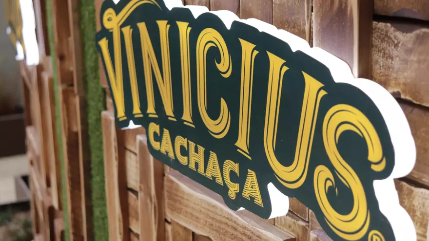 Presentación de la Cachaça Vinicius en la embajada de Brasil