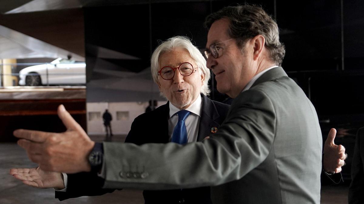 GARAMENDI ABSENTISMO LABORAL | Garamendi defiende a Feijoó tras sus declaraciones sobre recortar salario cuando se esté de baja: “Ha tenido la sensibilidad de ver el problema”
