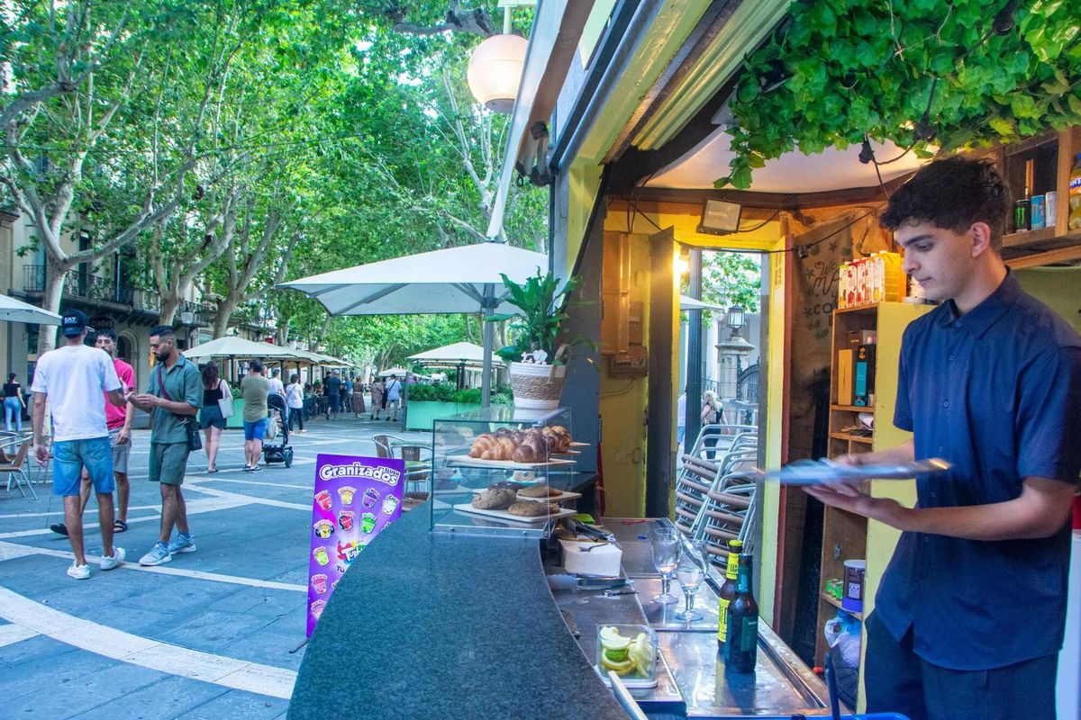 Boulehoual quiere vendre &quot;tan pronto como sea posible&quot; tapas y bocadillos calientes